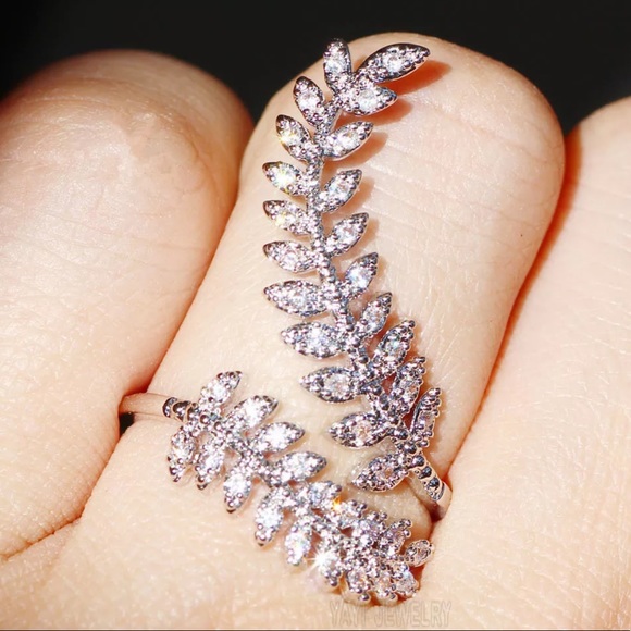 New Adjustable 925 Sterling Silver Long Leaf Ring - Picture 3 of 6